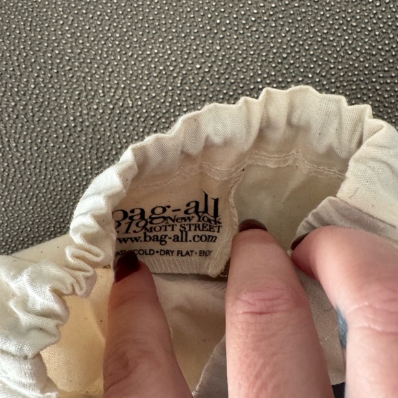 Bag-all perfume pouch - Picture 2 of 3